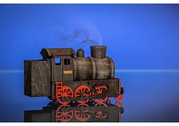 Rauchende Dampflokomotive